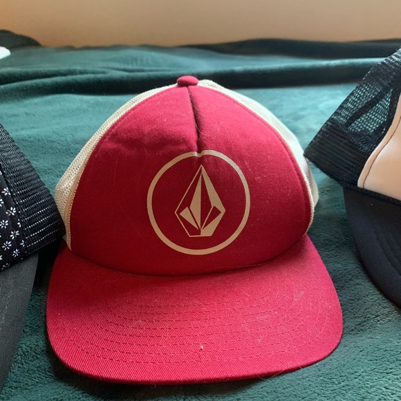 Hat bundle - Picture 3 of 5